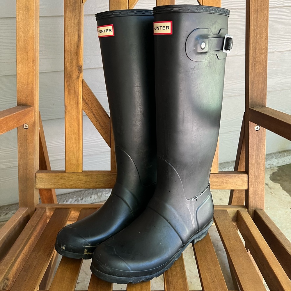 Hunter Black Rain & Snow Boots with Side Buckle
